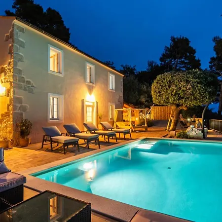 Villa Pantovcak With Stunning Views By Guide